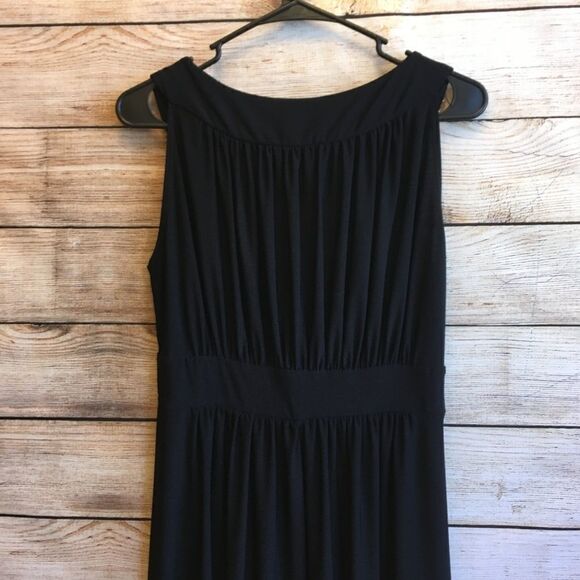 HAANI BLACK MAXI DRESS WITH EMBELLISHED NECKLINE - Picture 4 of 9